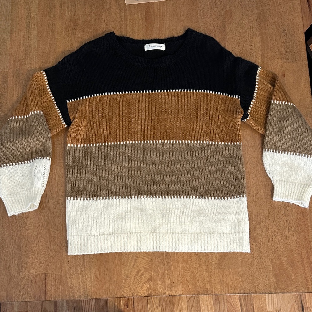 Angashion Colorblock Crewneck Sweater - Black, Camel, Taupe, Cream Size S